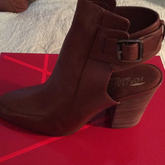 Shoes - Picture 1 of 4